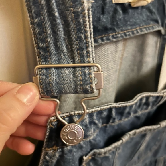 Madewell stright leg denium overalls, sz XL. In Dennett wash - Picture 14 of 16